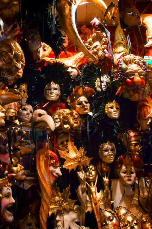 venice-masks-italy-tradition-venetian-masked-store-selling-creative