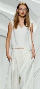 culottes_2015_latest_new_trend_spring_summer_fashion_style_must-have_white_button_shirt_monochrome_cropped_top