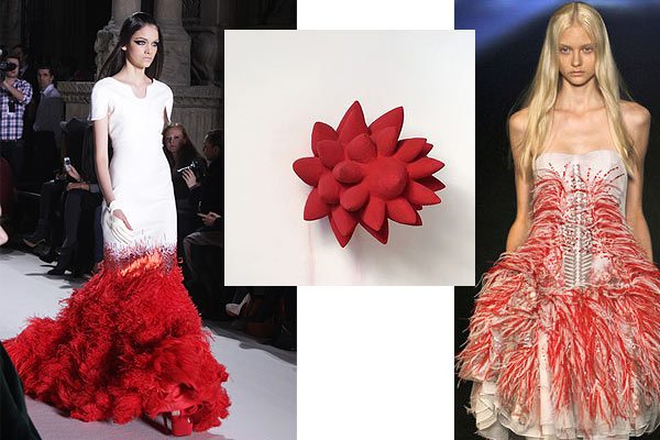 anish_kapoor_sculpture_fashion_inspired_prabal_gurung_red_layered_dress_runway