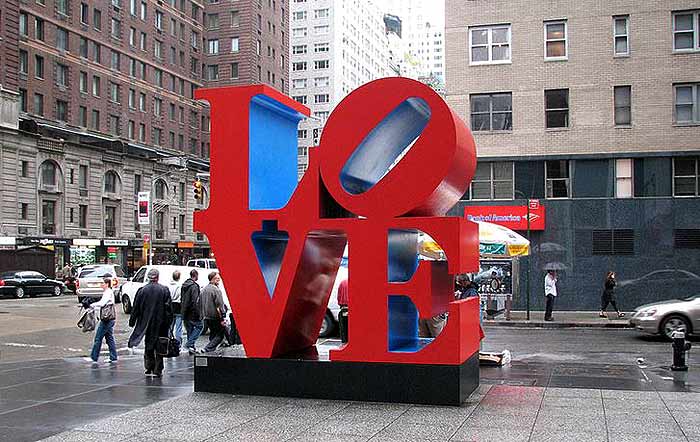 love_symbol_public_art_sculpture_new_york_usa_america_square_red_street