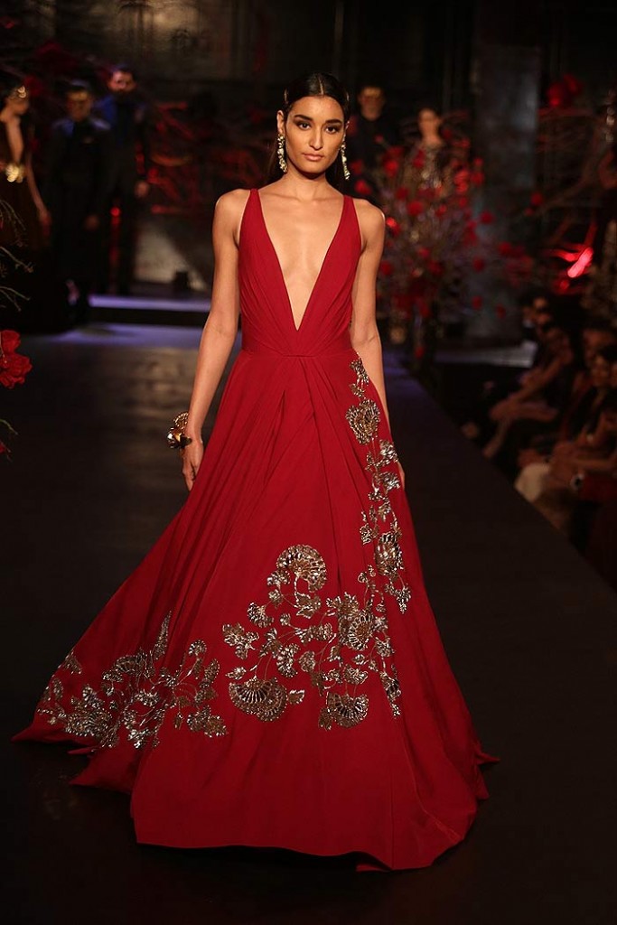 Manish Malhotra aicw 2015 amazon india fashion week couture runway red gown