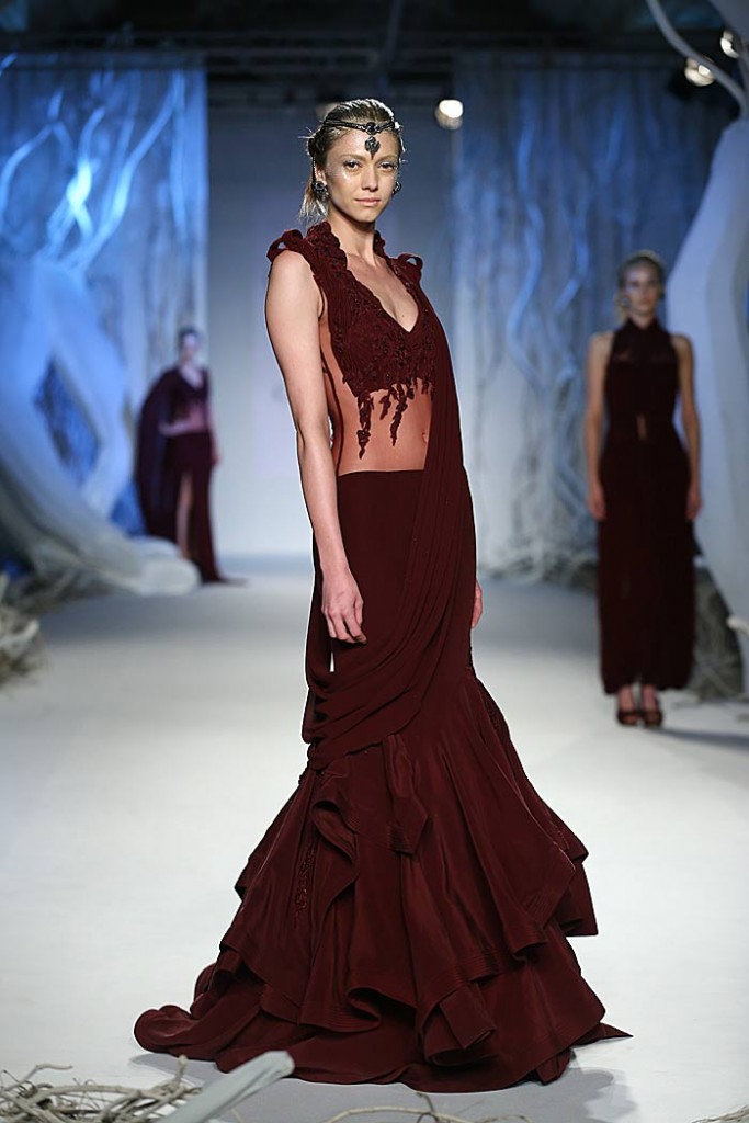 gaurav gupta autumn winter 2015 runway collection couture indian amazon india fashion week saree lehenga wine