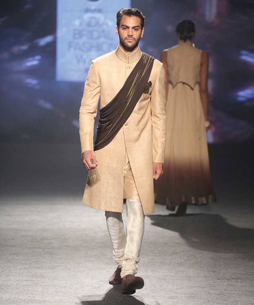 designer-wedding-sherwani-for-men-latest-trends-fall-winter-2015-2016-couture-groom-outfit-dress-style-design-gold-white