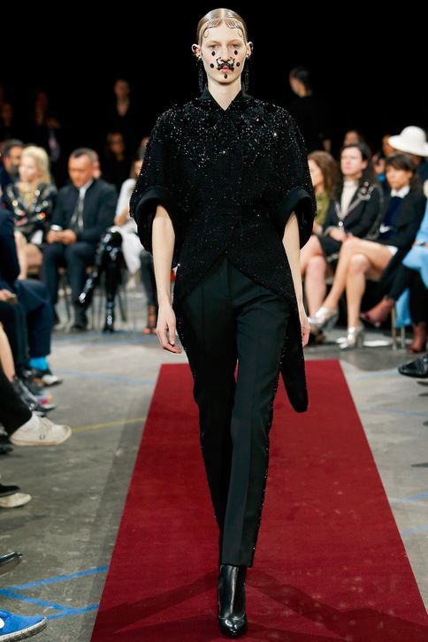 fall-2015-winter-2016-fashion-color-trends-runway-givenchy-black-pants-jacket