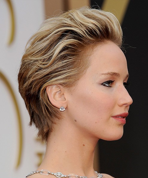 jennifer-lawrence-actress-hollywood-photo-JLaw-pics-haircut-short-hair-hair-spray-pushback-hairstyle