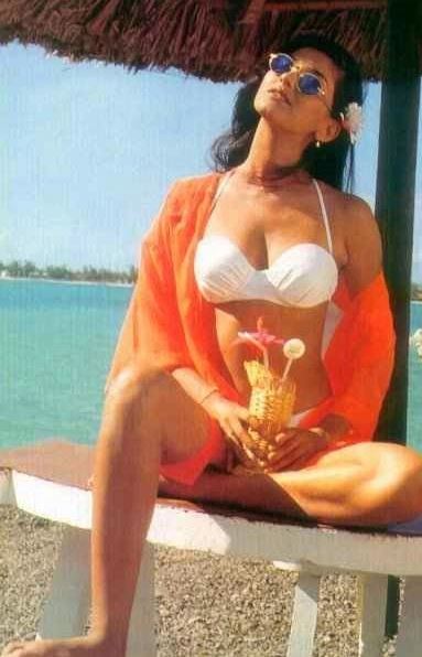 80s Bollywood actresses who first wore Bikini , created huge Ruckus at that  time