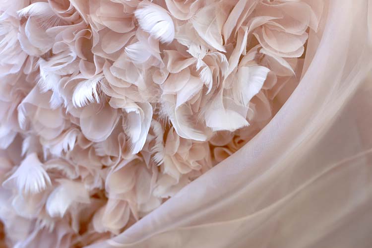 Ralph Russo SS16 couture making feather peach behind the scenes