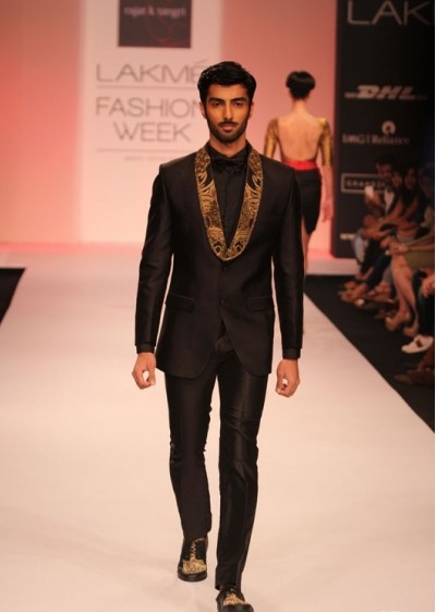 indian-men-designer-wedding-marriage-outfit-dress-clothing-black-suit-rajat-tangri