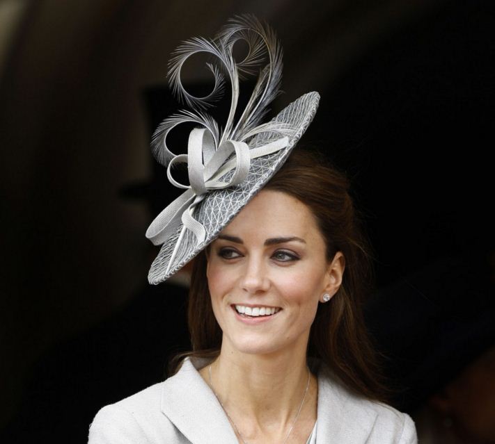 kate-middleton-best-hat-style-grey-ribbon-feather-twirl-celeb-princess-look