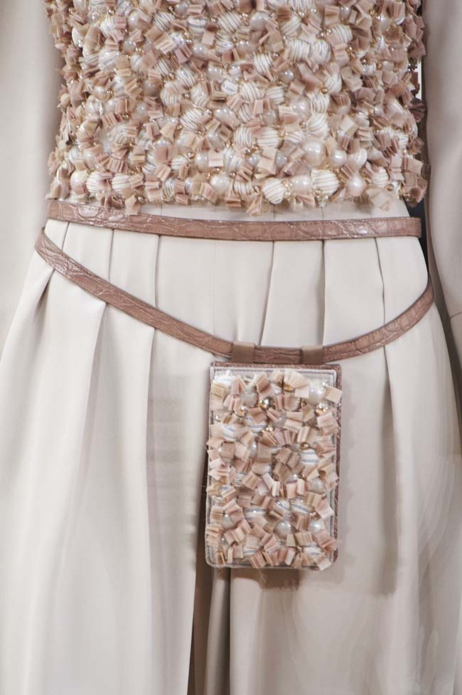 chanel spring 2016 couture fashion show ss16 detail wood smartphone pouch
