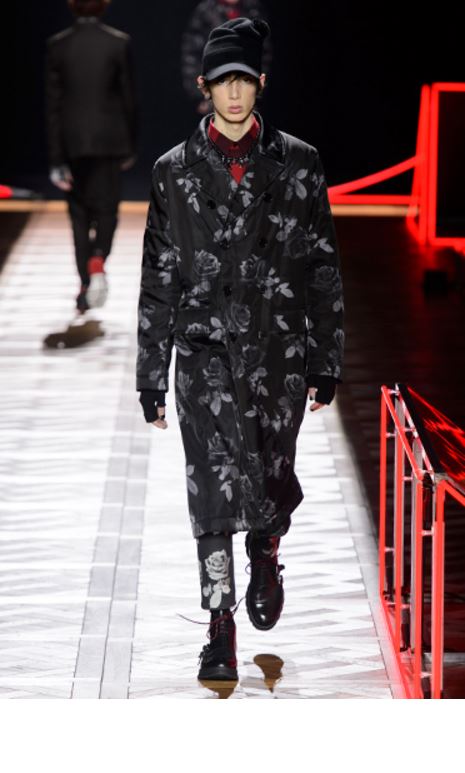 dior-mens-latest-fashion-trends-fall-2016-winter-2017-statement-coat-ros-print