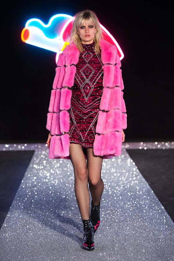 Just_Cavalli_FW16_fall-2016-winter-2017-rtw-collection-outfits- (1)-womens-pink-fur-coat