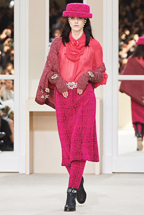 chanel-pink-outfit-fashion-week-show-fw16-rtw-fall-winter-dress