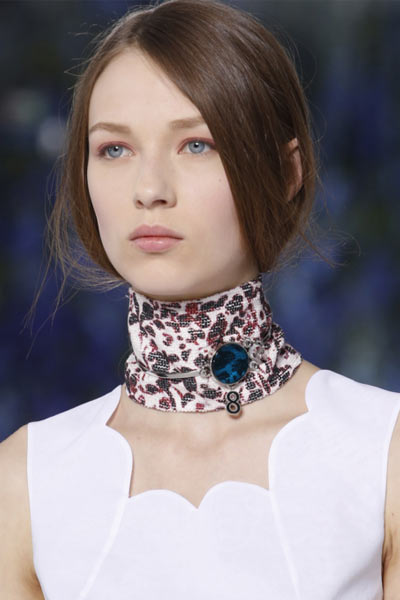 -latest-spring-summer-2016-jewelry-trends-ss16-dior-rtw-victorian