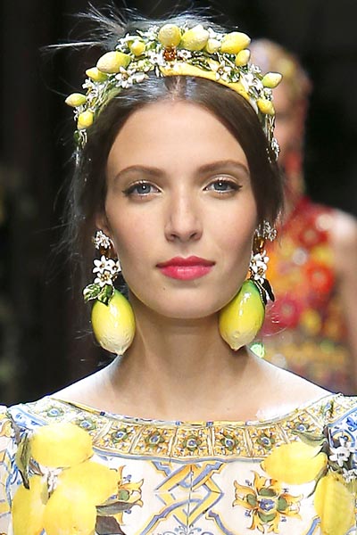 -latest-spring-summer-2016-jewelry-trends-ss16-dolce-and-gabbana-exotic