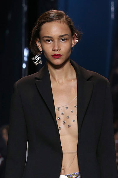 top-latest-spring-summer-2016-jewelry-trends-ss16-dior-single-earring