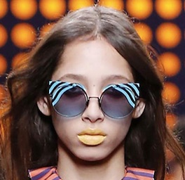 latest-womens-sunglasses-trends-fall-2016-designs-Fendi-Statement-Blue