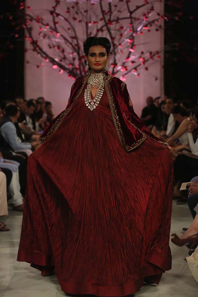 Wine Velvet Top With Ivory Lengha Set - Rohit Bal