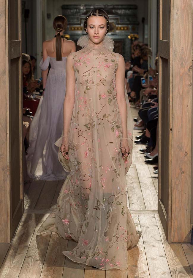 valentino-fall-winter-2016-couture-fashion-show-collection (34)-latest-designs-floral-printed-beige-color