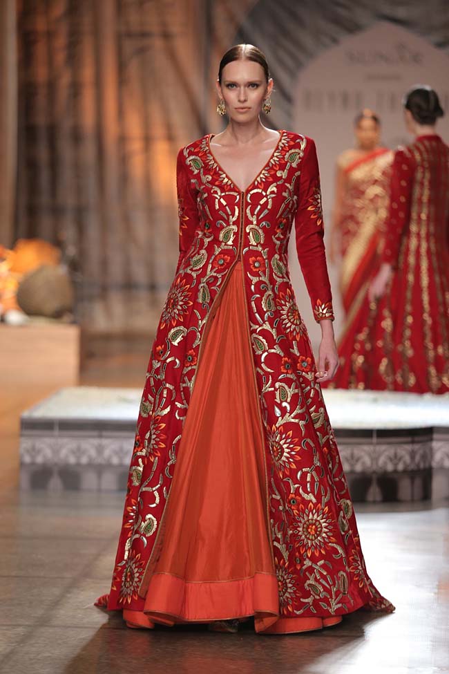 Reynu Taandon-India-Couture-Week-2016-collection-red-embroidery-slit-top-orange-skirt- (17)