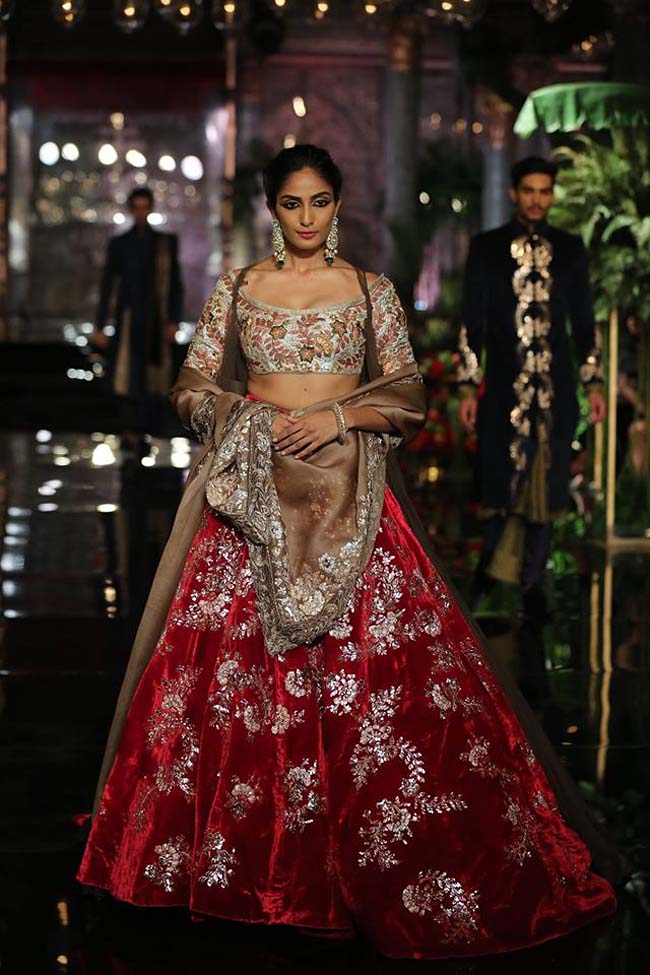 manish-malhotra-couture-collection-2016 (16)-silver-red-lehenga-choli