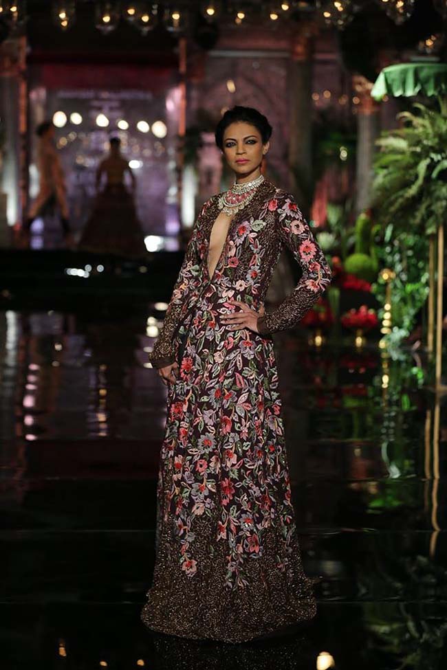 manish-malhotra-couture-collection-2016 (6)-deepika-padukone-showstopper-icw