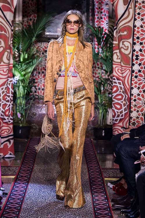 roberto-cavalli-spring-summer-2017-ss17-rtw-dress-41-formals-printed-jacket-shimmery-pants-fringes-bag