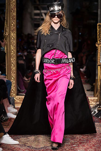 moschino-fall-2016-winter-2017-latest-winter-coats-fashion-show-statement-pink-satin-black-cape-outfit