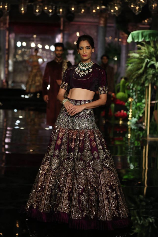 Manish Malhotra Designs ruffled-plain-bordered-lehenga-wine-burgundy-design-2017