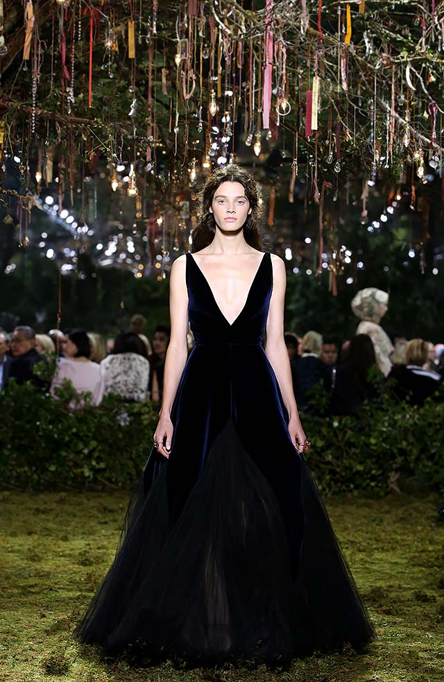 Dior-Haute-Couture-SS17-Look-43-velvet-long-gown-plunged-v-neckline-sleeveless-latest-collection
