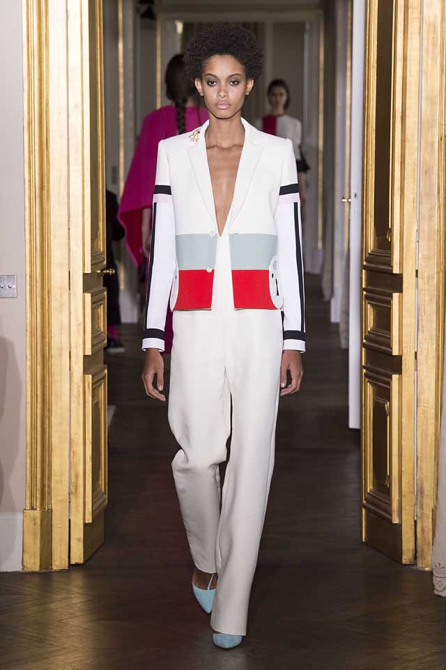 Schiaparelli_SS17_spring-summer-2017-couture (6)-white-suit-jacket