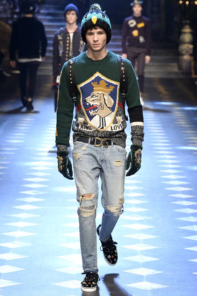 dolce-gabbana-fall-winter-2017-2018-fw17-menswear-men-cool-bird-beanie-ripped-jeans-velvet-embellished-gloves