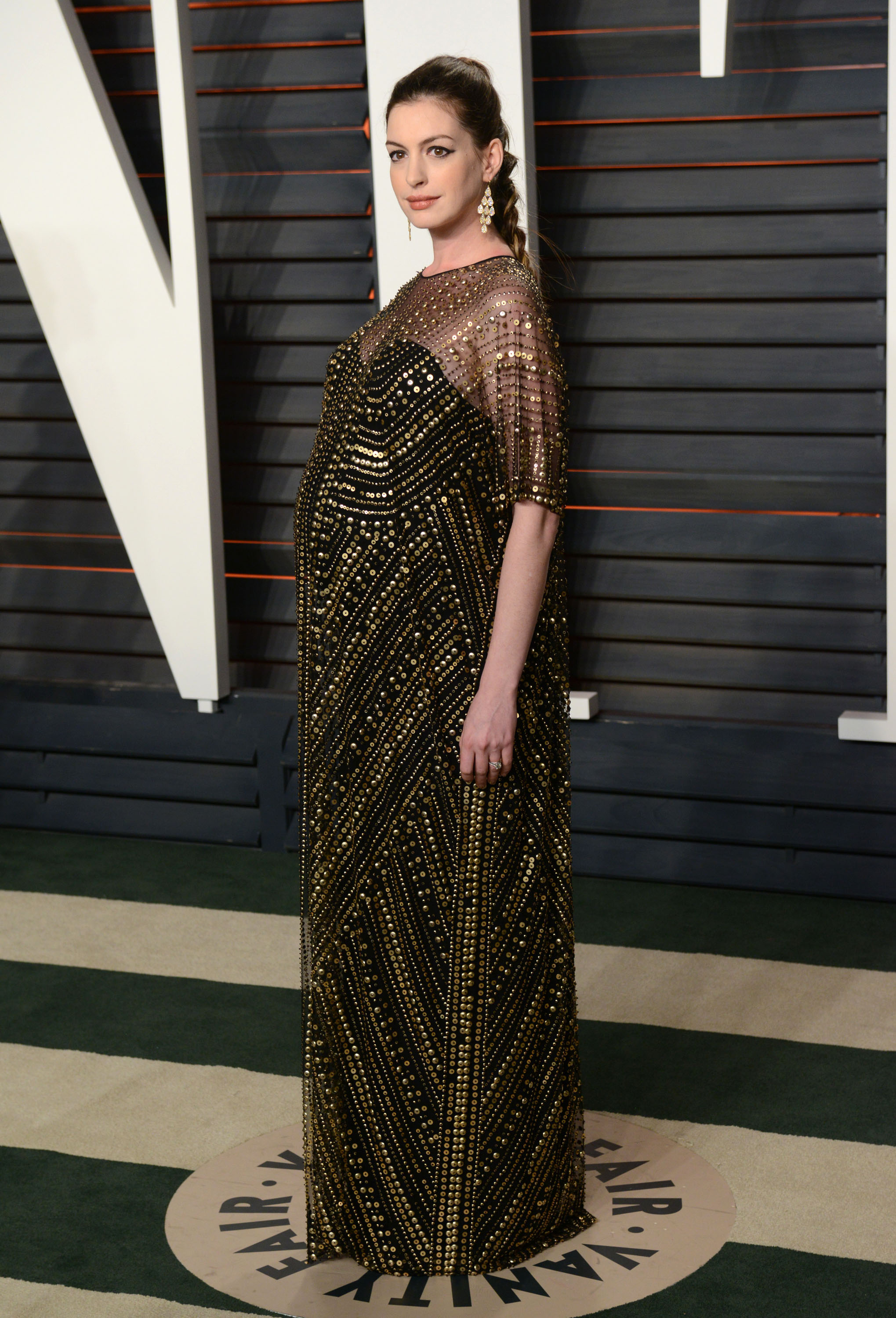 oscars vanity fair maternity dresses black and gold dress Naeem Khan