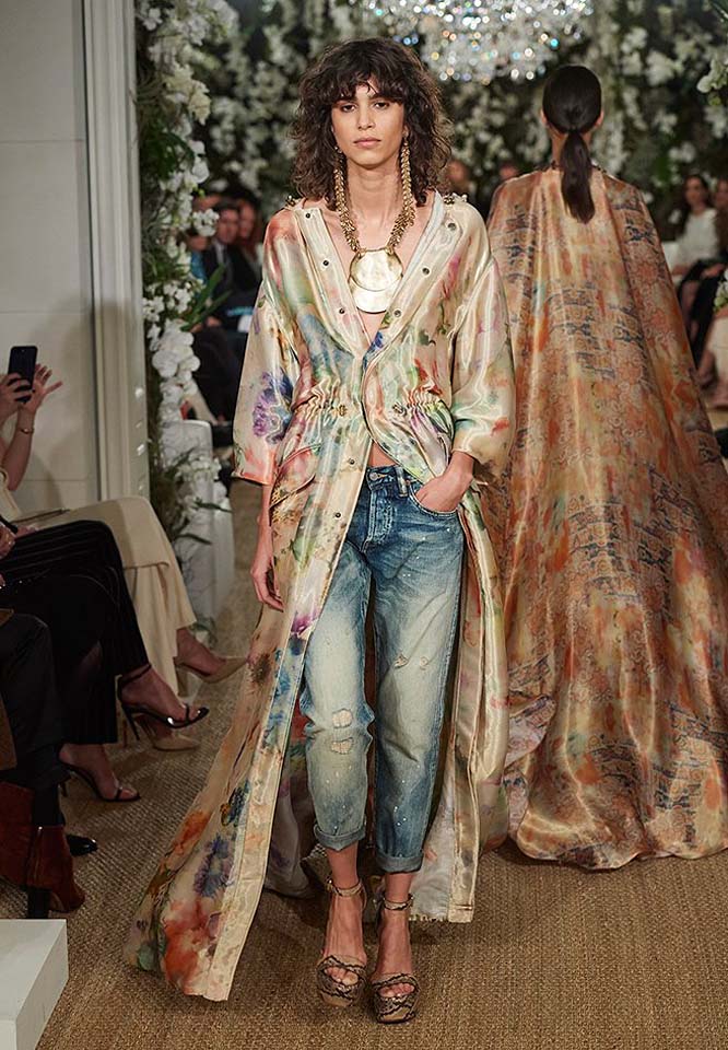 36-ralph-lauren-fall-winter-2017-fw17-collection-front-slit-top-watercolors-cropped-jeans-pendent