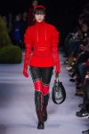 altuzarra-fw17-rtw-fall-winter-2017-18-collection (13)-red-top-gloves