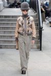 marc-jacobs-fw17-fall-winter-2017-18-outfit-collection (25)-cap-sunglasses