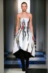 oscar-de-la-renta-fall-winter-2017-fw17-collection-6-white-gown-multicolor-details