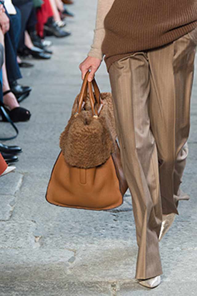 brown-max-mara-handbags-for-2017-fall-winter-trends