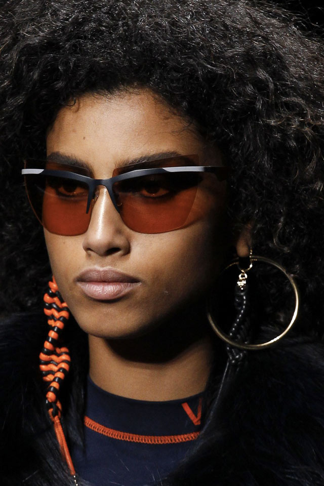 best-trends-in-sunglasses-latest-2017-rectanguler-top-statement-versace