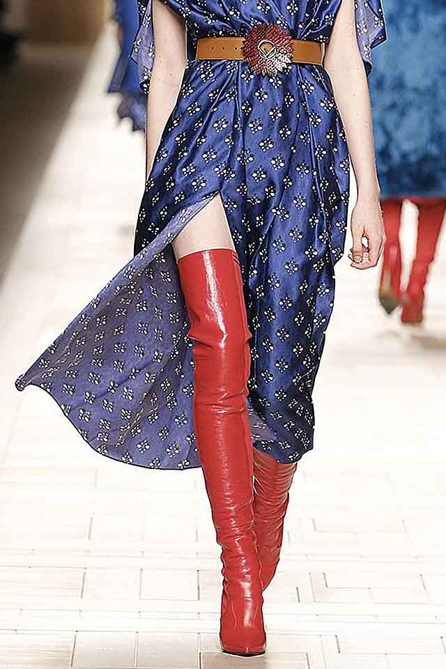fendi-fall-winter-shoes-2017-fw17-knee-high-boots-red