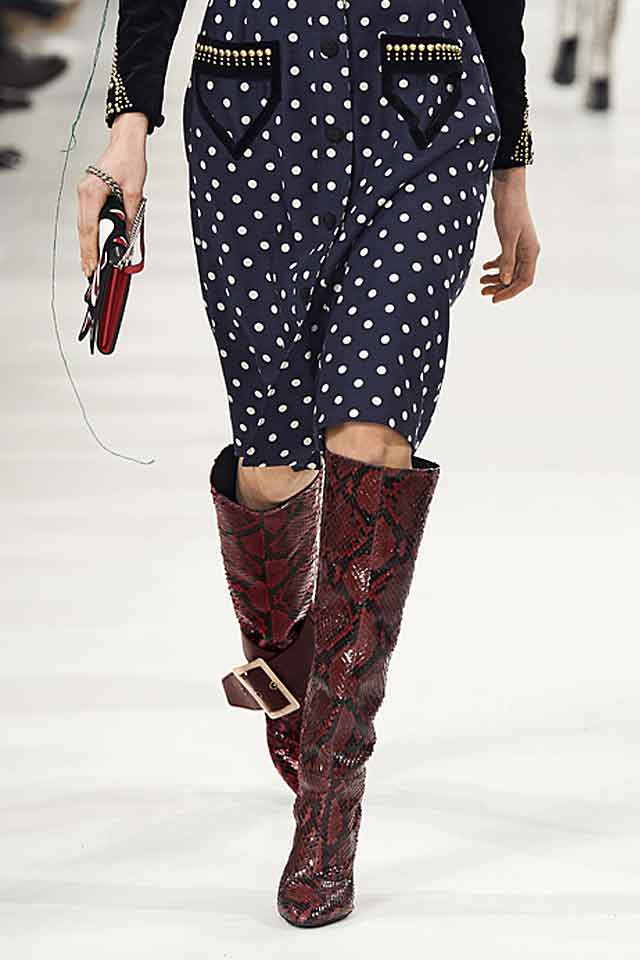 marc-jacobs-fw17-fall-winter-2017-printed-boots