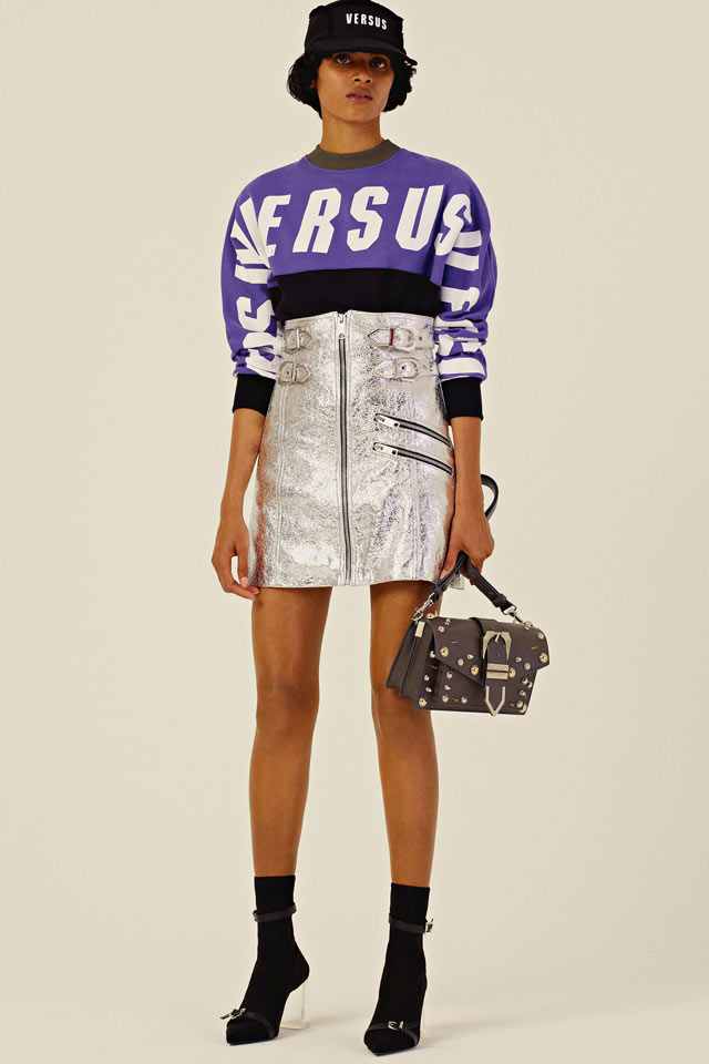 logo-tshirt-metallic-skirt-baseball-cal-versus-versace-resort-collection-fashion-trends