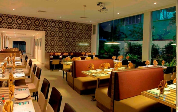 RA-puram-Cream-Center-pure-vegetarian-restaurant-italian-food-great-ambience