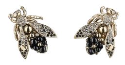 chanel-bee-earrings-clip-on-latest-2017-fly-shaped-novelty-minimalist-jewelry