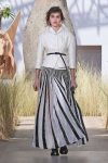 DIOR_Haute Couture-AW2017-fall-winter-2017-dresses (48)-embroidery-white-top-lined-skirt-boots