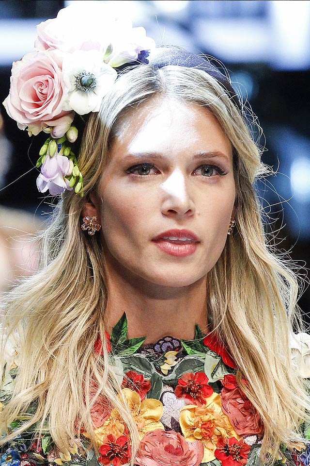 11 Unique Ways To Wear Florals This Spring: Runway-Inspired