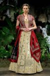 Anju-Modi-icw-17-india-couture-week-collection-dress-5-velvet-jacket