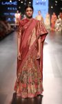 Gaurang-Lakme-Fashion-Week-WF 17 (2)-pre-draped-saree-red