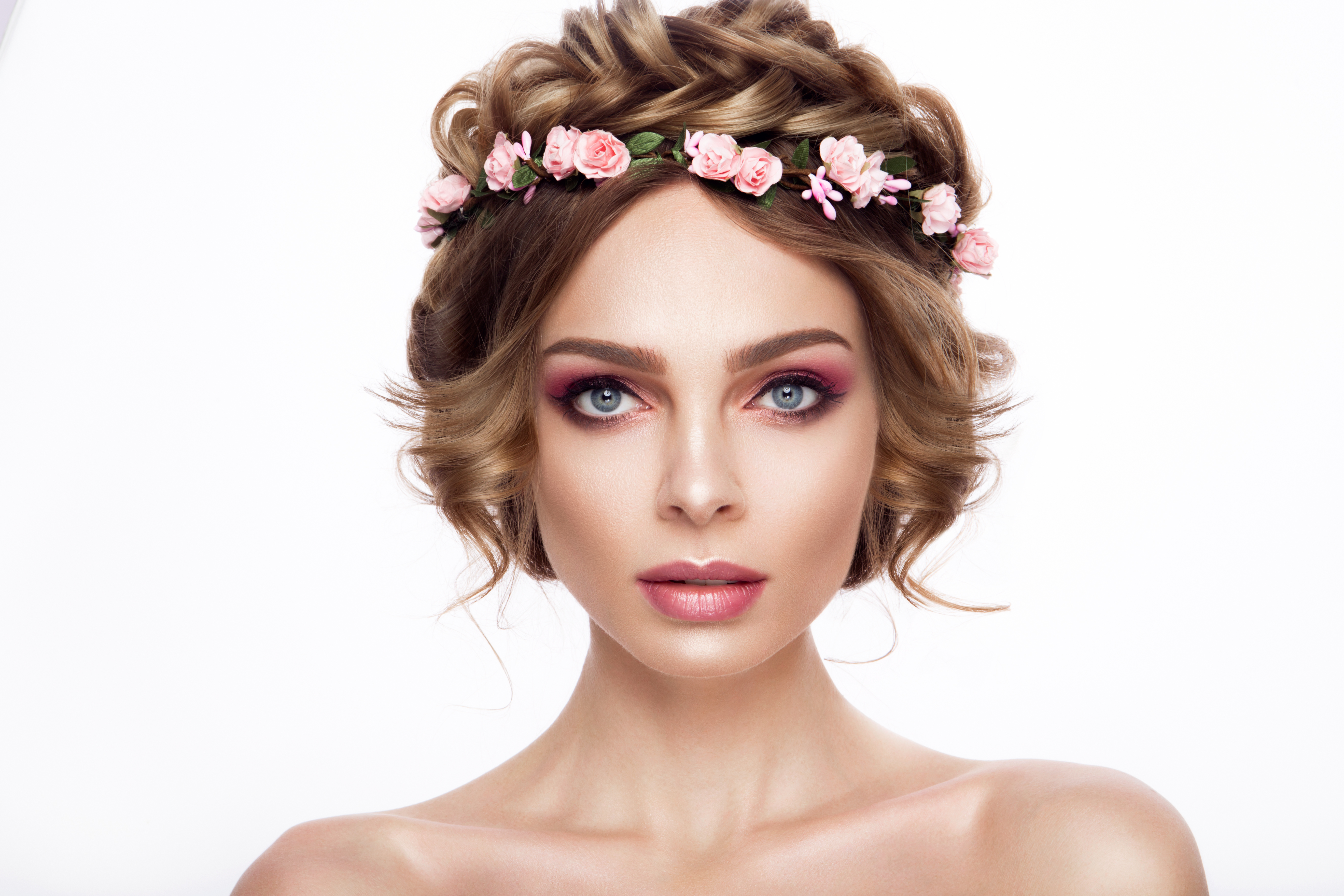 latest-bridal-makeup-and-hairstyle-fashion-beauty-boho-braids-floral-tiara-dewy-makeup