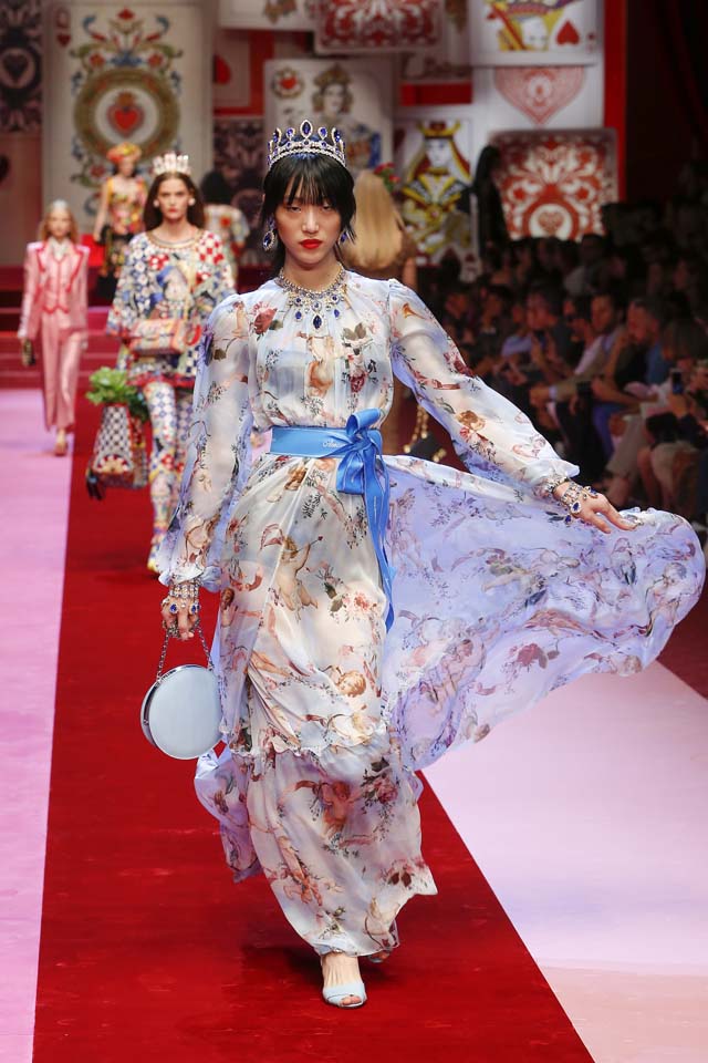 dolce-and-gabbana-spring-summer-2018-ss18-rtw (43)-powder-blue-chiffon-gown